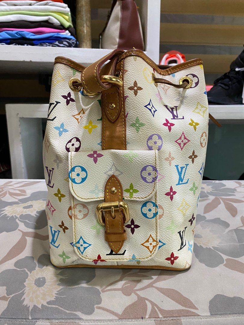 LV x Murakami (Category: Luxury Bags & Wallets) located in Manila. Submitted by novymaesel14868 (Listing ID 1290652849, Image 3). Description: Louis Vuitton White Murakami Multicolor Petit Noe Bucket Bag Preloved 100% Authentic Condition: very good used condition Flaws: super minimal sign of used, no major flaws! Dm if interested Negotiable! .
