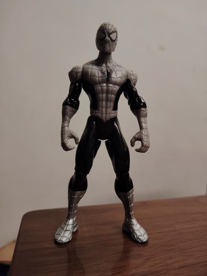 Silver spiderman figure outlet