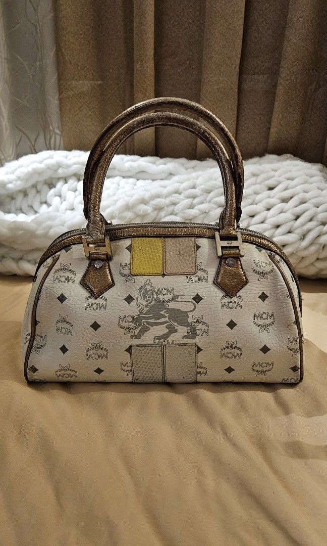 Mcm lion bag sales