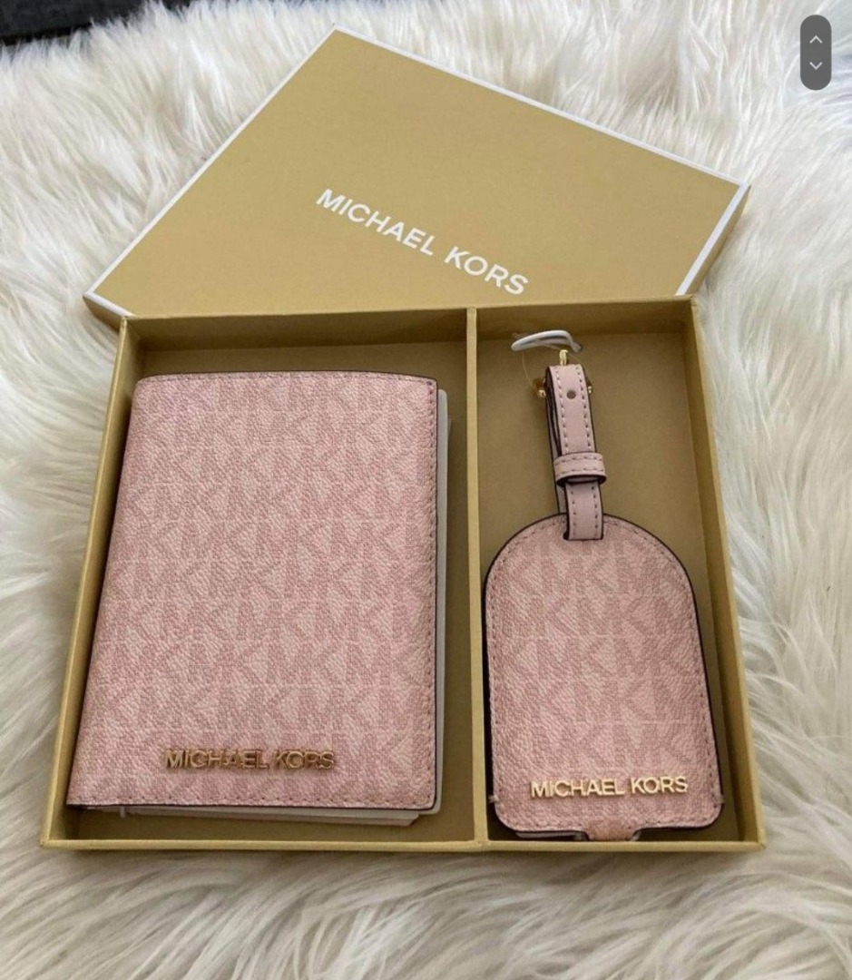 Luggage tag michael kors store