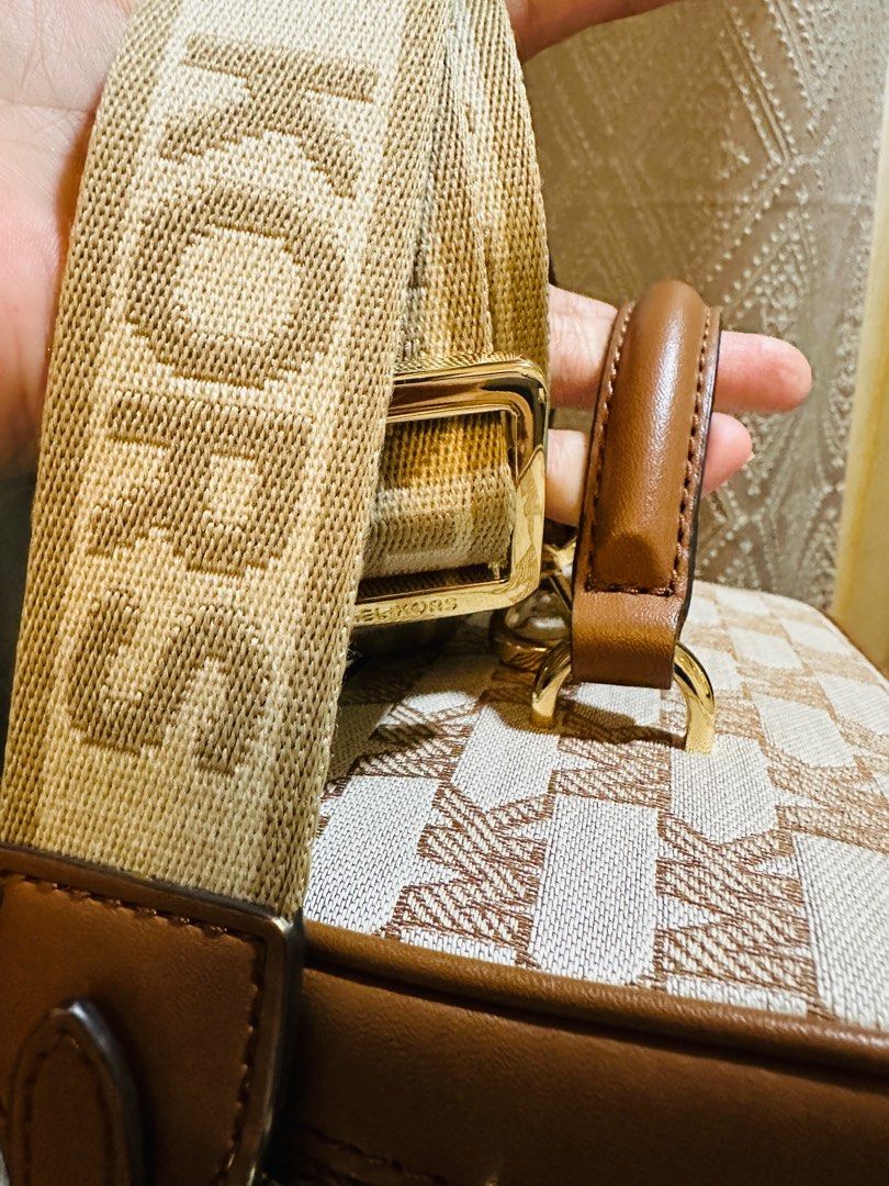 Michael Kors Trunk Cross Body Bag Guitar Strap