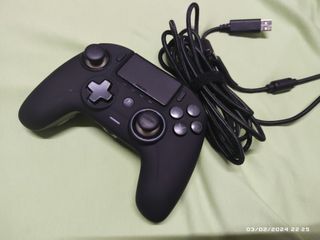 Nacon Unlimited pro Controller for PS4