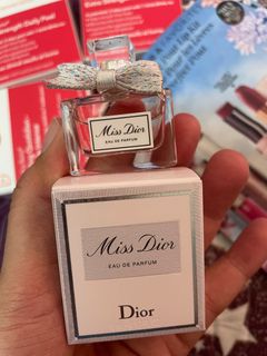 (Category: ) located in . Submitted by shopwitheaseee (Listing ID 1290721671, Image 1). Description: .