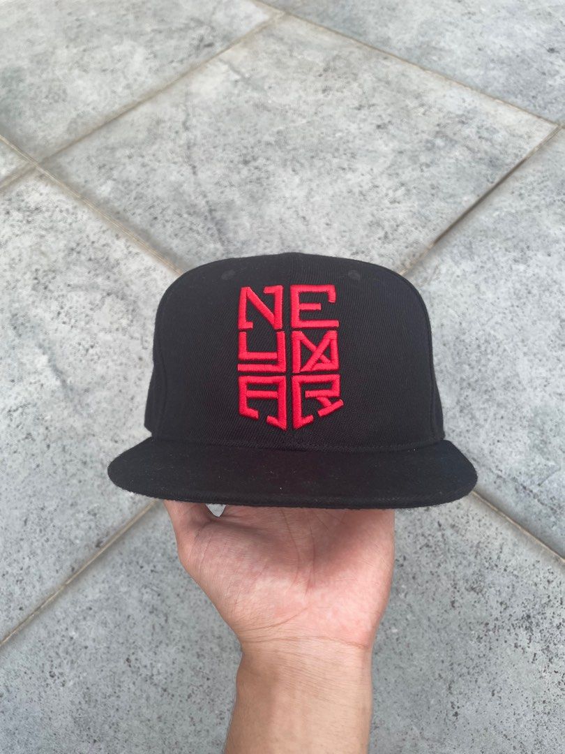 Neymar cap (Category: Cap & Hats) located in Cyberjaya. Submitted by arifpunya (Listing ID 1290744708, Image 1). Description: Condition 9.899/10 Postage rm5.