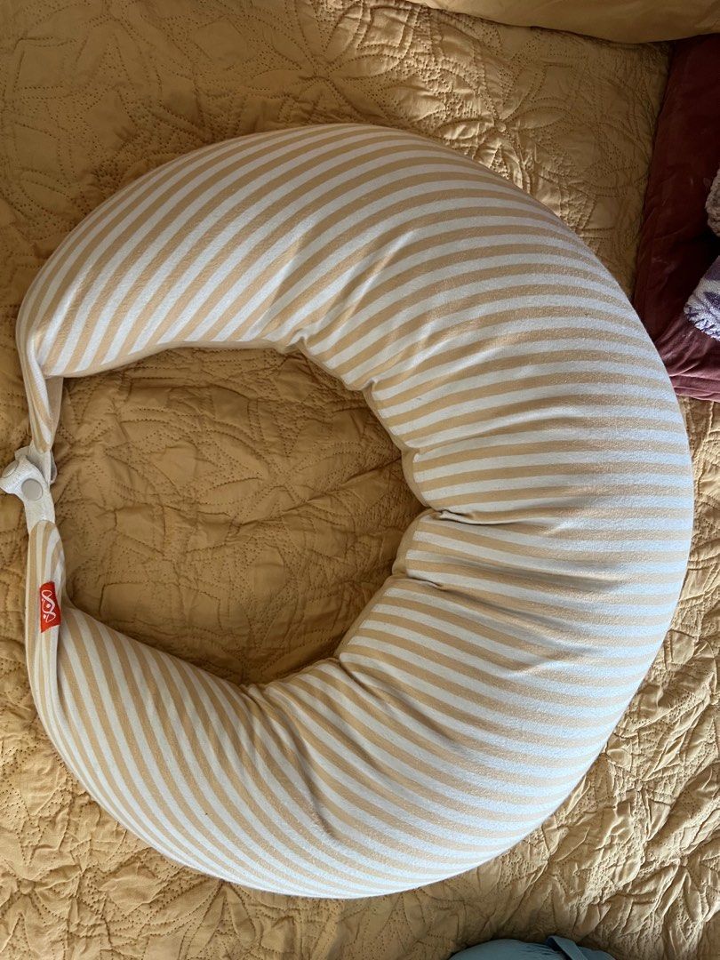 Mamaway nursing pillow hotsell
