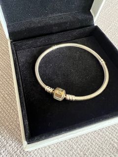 (Category: ) located in . Submitted by shopJ (Listing ID 1290631959, Image 1). Description: .