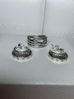 Pandora jewelry set