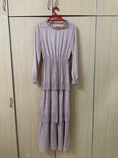 (Category: ) located in . Submitted by closetbysufi (Listing ID 1290706560, Image 1). Description: .