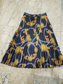 Premium Quality Pleated Skirts Size up to 35waist kasya💚🥰😉Susyalin ka jan teh!