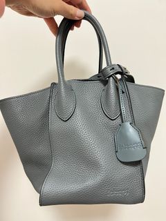 （分類：）位於 。 由 mikipoon56 提交（商品編號 1290757859，圖片 1）。簡介： 。