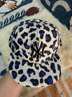 RARE New Era Black Aqua Cheetah Leopard Print NY Yankees MLB Fitted Hat Cap