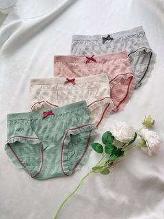H&M Sanrio Hello Kitty cartoon hipster brief panty underwear M size, Women's  Fashion, New Undergarments & Loungewear on Carousell