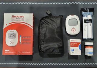 Sinocare Automatic Blood Sugar Glucometer with 25 Lancets and 25 strips