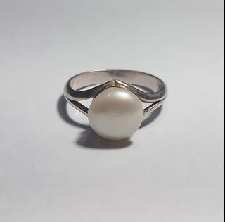 Size 4 S925 Freshwater Pearl Pinky Ring