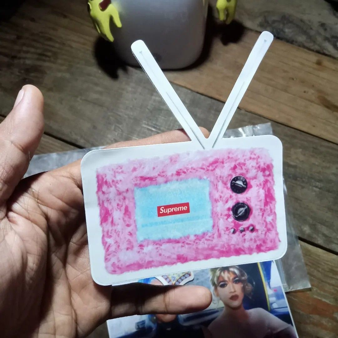 Supreme tv sticker clearance