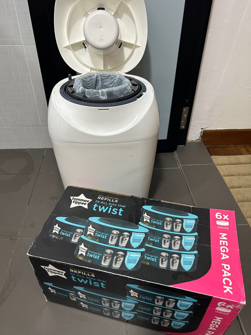 Tommee Tippee Diaper bin plus 6 refills, Babies & Kids, Bathing