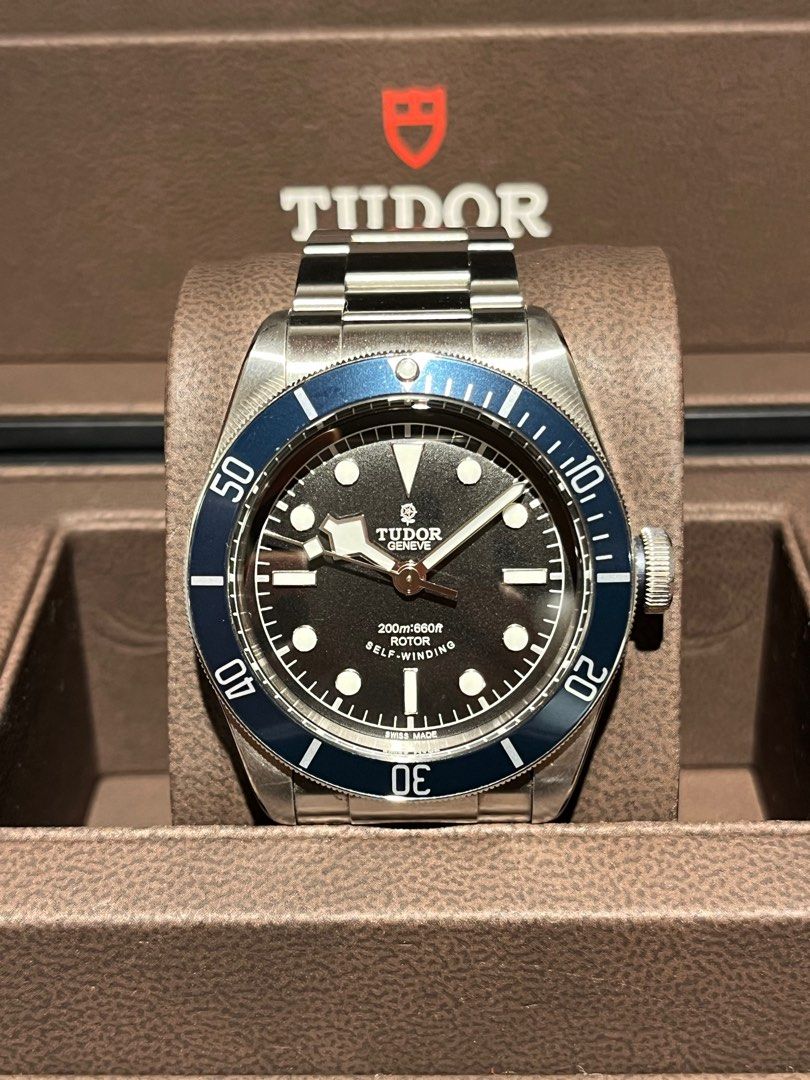 Tudor heritage black bay blue 79220b top