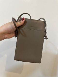 Uniqlo sling bag