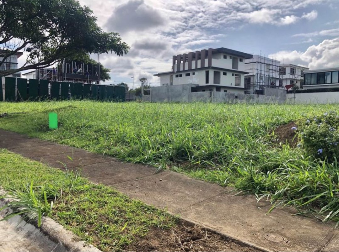 Riverside lot for sale Nuvali Santa Rosa Laguna, Property, For Sale