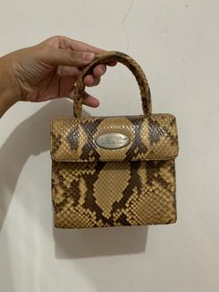 (Kategori: ) berada di . Dikirim oleh thejollys (ID iklan 1290666958, Gambar 1). Deskripsi: .