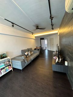 (Category: ) located in . Submitted by benlim654475 (Listing ID 1290790888, Image 1). Description: .