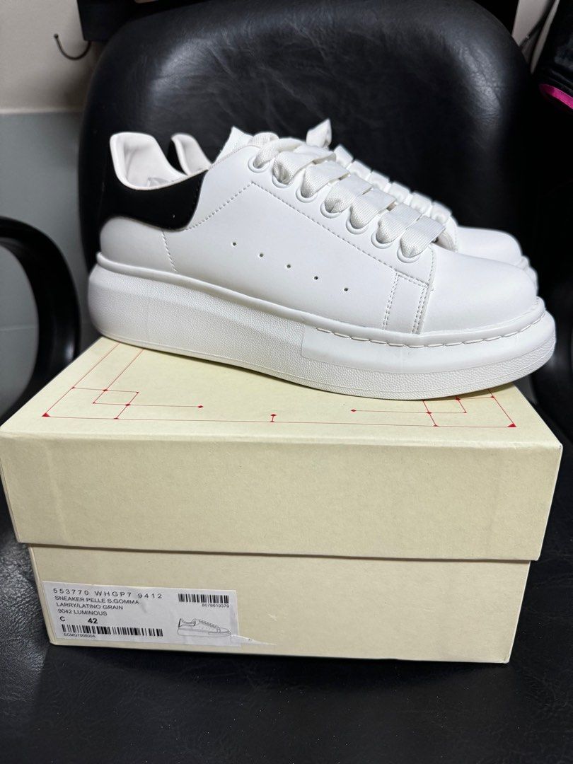 Alexander McQueen Oversized 42