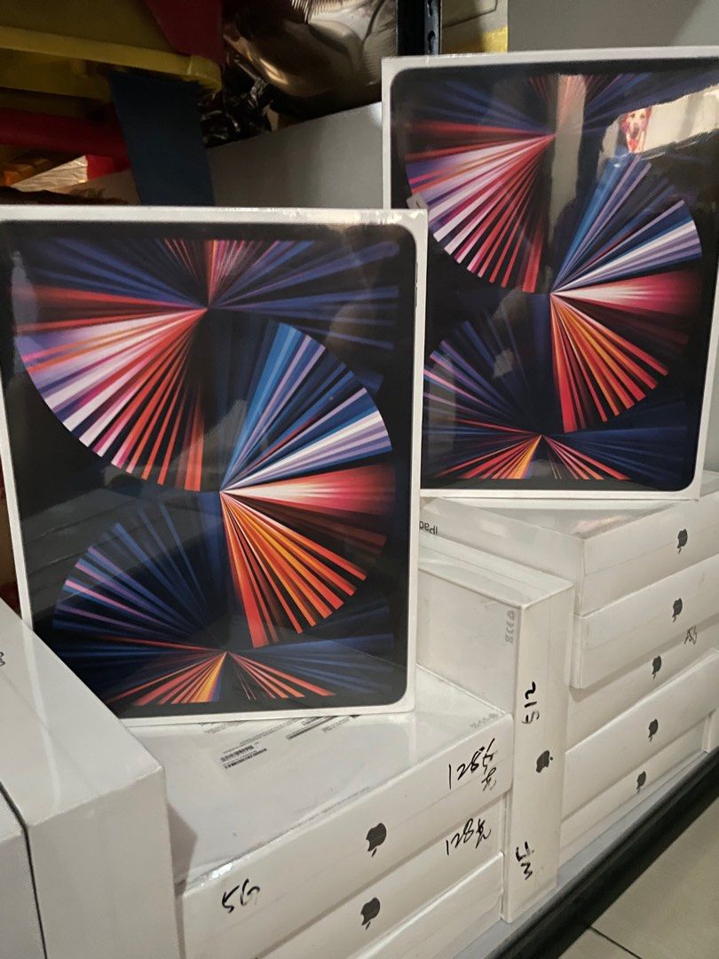 Apple Ipad Pro 12.9 M2 6th Generation 128gb wifi (Category: iPad) located in Manila. Submitted by agsbeagle888 (Listing ID 1293940778, Image 1). Description: Apple Ipad Pro 12.9 M2 128gb Wifi Liquid Retina XDR display 12.9-inch (diagonal) mini-LED backlit Multi‑Touch display with IPS technology 2D backlighting system with 2,596 full‑array local dimming zones 2732-by-2048-pixel resolution at 264 pixels per inch (ppi) ProMotion technology Wide colo