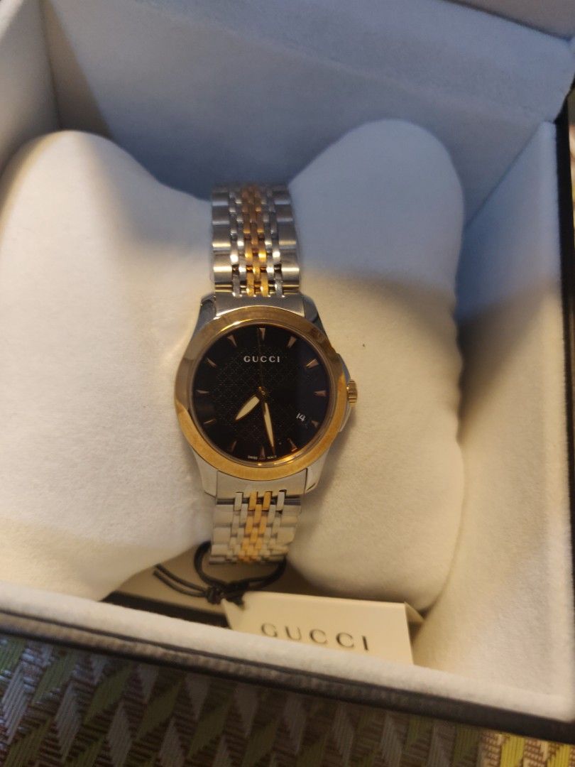 Authentic Gucci watch swiss movement sapphire glass Brand New with box