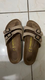 (Category: ) located in . Submitted by full.closet (Listing ID 1294004571, Image 1). Description: .
