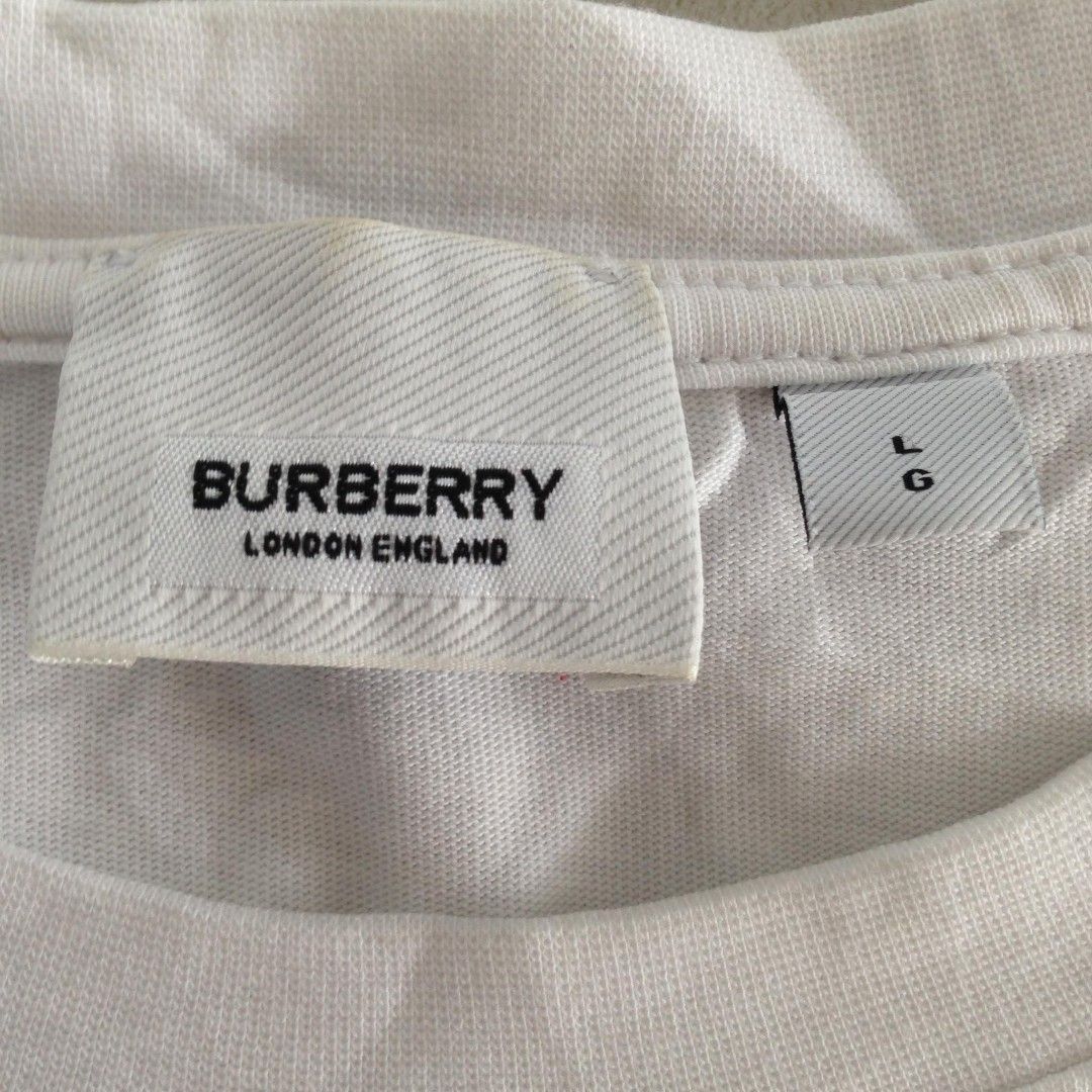 Burberry Men Tee (FREE SHIPPING) (Category: Tshirts & Polo Shirts ) located in San Fernando. Submitted by hellokteesph (Listing ID 1293997557, Image 2). Description: Burberry Men Large on tag 23W x L28 EUC condition: 10/10 ships via Jnt direct payment via gcash.