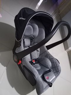 (Kategori: ) berada di . Dikirim oleh f_secondstuff (ID iklan 1294003646, Gambar 1). Deskripsi: .