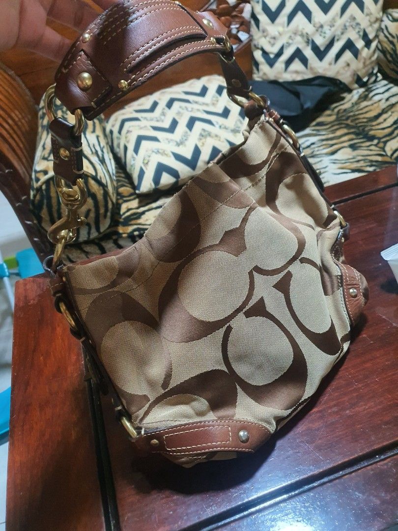 Coach Carly leather purse