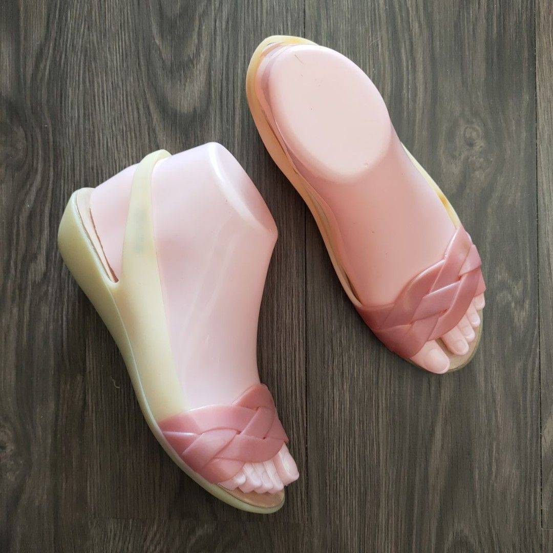 Crocs w6 in cm deals