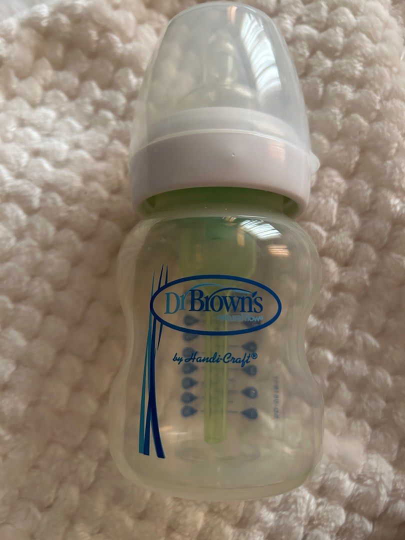 Dr. Brown’s Feeding Bottle*USA (Category: Soothers & Pacifiers) located in Pasig City. Submitted by mixpicks (Listing ID 1294018671, Image 1). Description: 5oz Anti Colic .