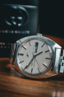 （分類：）位於 。 由 watchonwrists 提交（商品編號 1294057733，圖片 1）。簡介： 。