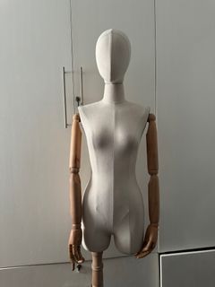 French Mannequin with Arms and Head