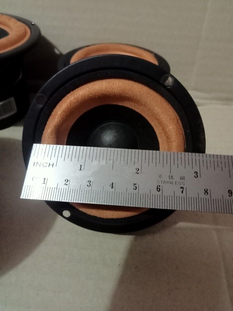 Fullrange speaker (Category: Soundbars, Speakers & Amplifiers) located in Singapore. Submitted by alantan1985 (Listing ID 1294059570, Image 5). Description: audio labs 筦音 3" and 4" fullrange . condition is ok, can testing ,2pair $60,..