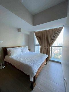Good Deal! 2 BR with Parking Slot in Uptown Parksuites, near MITSUKOSHI BGC