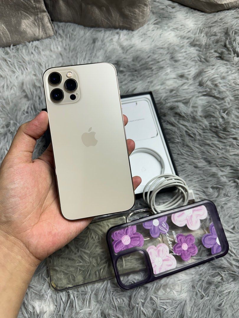 Iphone 12 promax 512 gb warna gold, Telepon Seluler Tablet