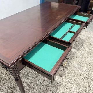 Japan office table