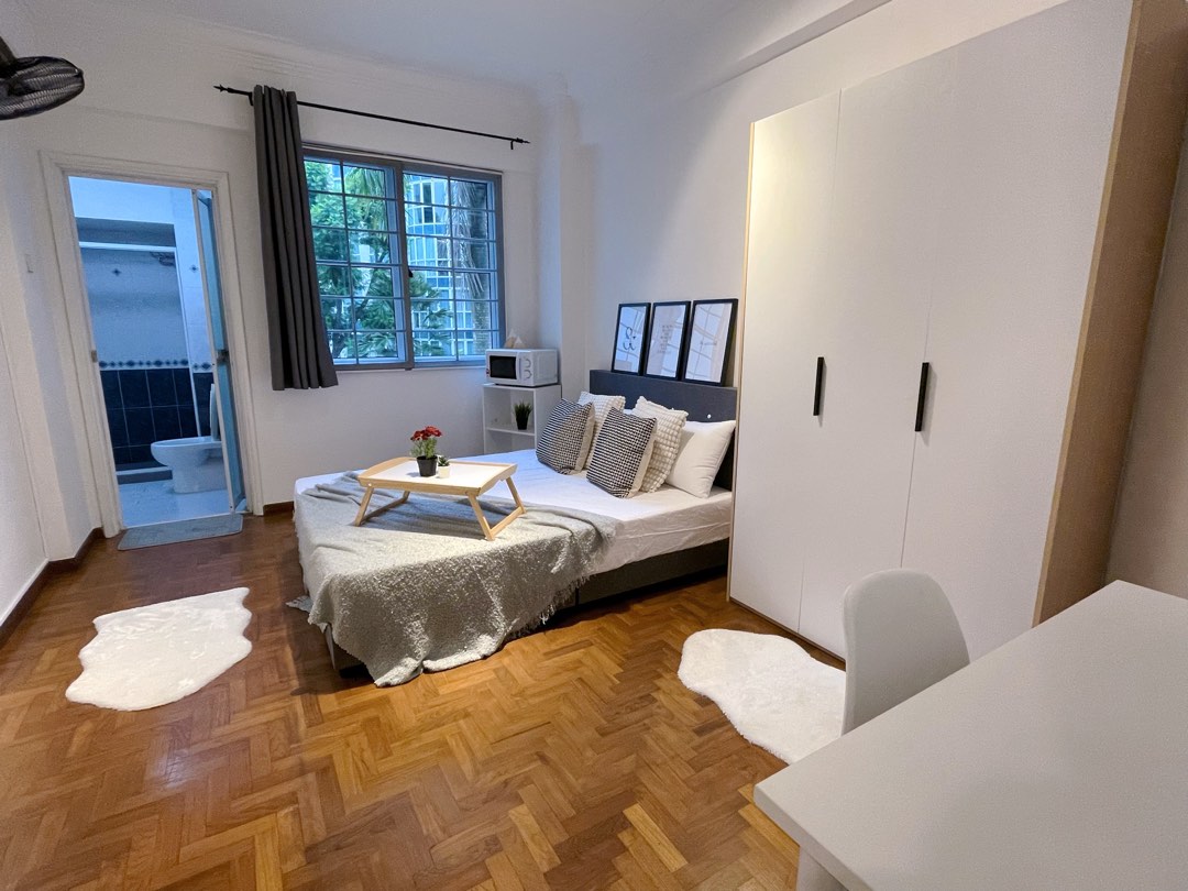 (Category: ) located in . Submitted by commune_living (Listing ID 1293987618, Image 1). Description: .