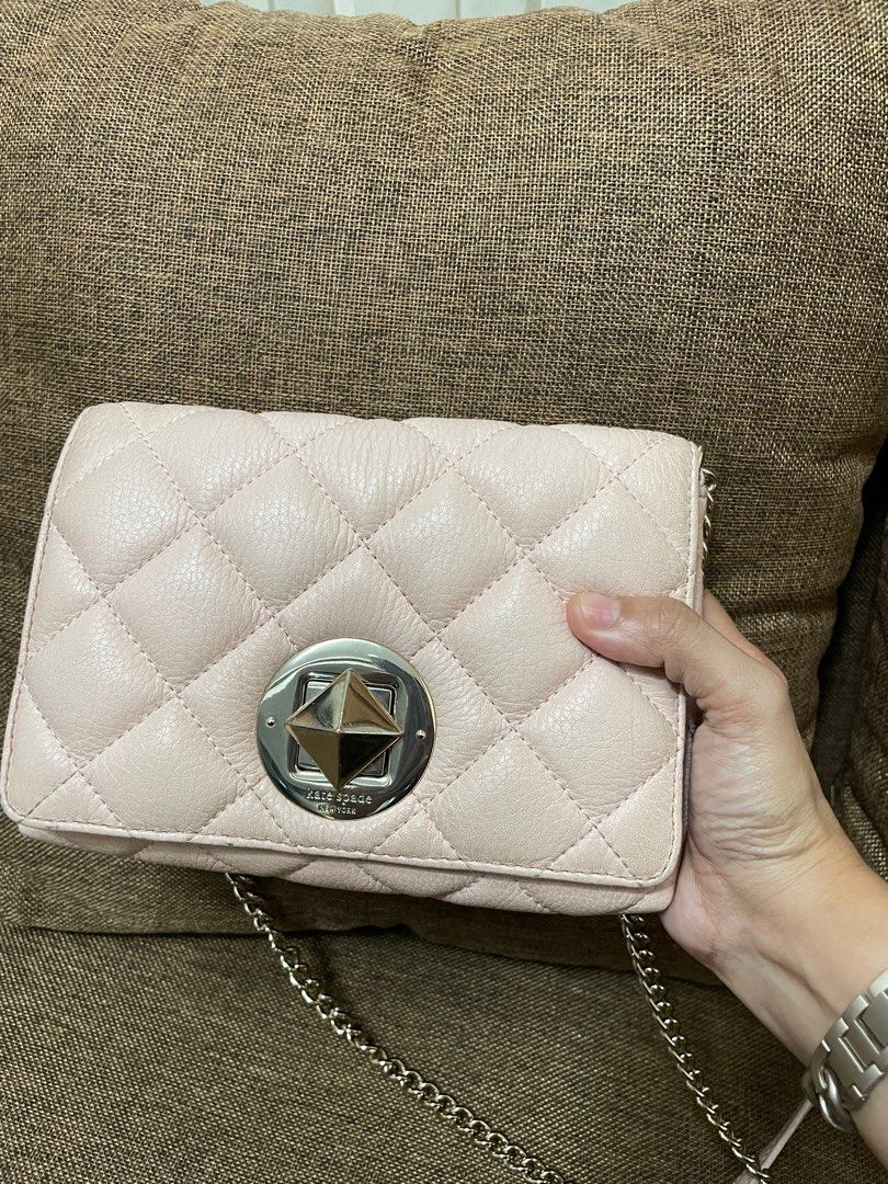 Kate spade small quilted sling bag (Category: Luxury Bags & Wallets) located in San Pablo. Submitted by prelovedbymistyblue (Listing ID 1293954483, Image 2). Description: Authentic KS small sling bag. With signs of use on the leather and some scratches on the hardware. Guaranteed authentic. Selling low for 4500. Slightly negotiable. .