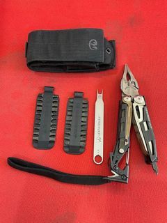 Leatherman MUT with 2 sets extra tool bits