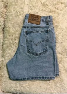 Levi's Relaxed Fit Women's