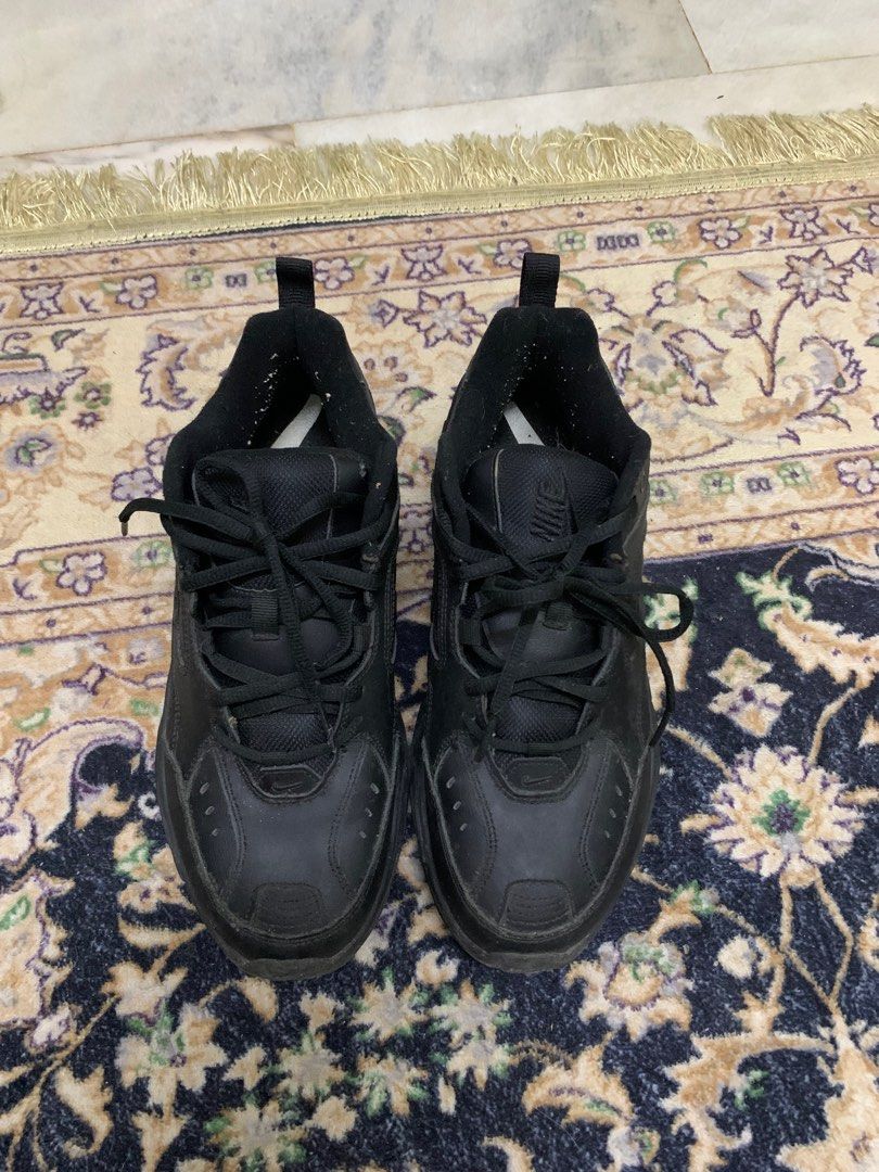 Tekno all black top