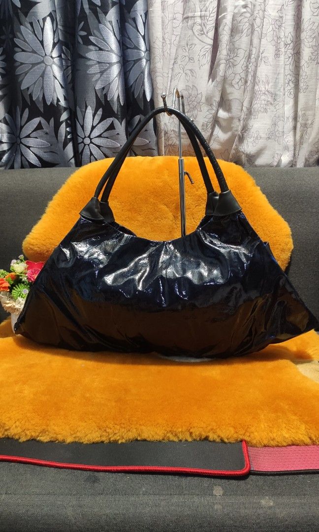 Malock shoulder bag from Japan surplus (Category: Shoulder Bags) located in Imus. Submitted by ryanneakiko (Listing ID 1293997291, Image 1). Description: malock shoulder bag from Japan surplus in good condition.