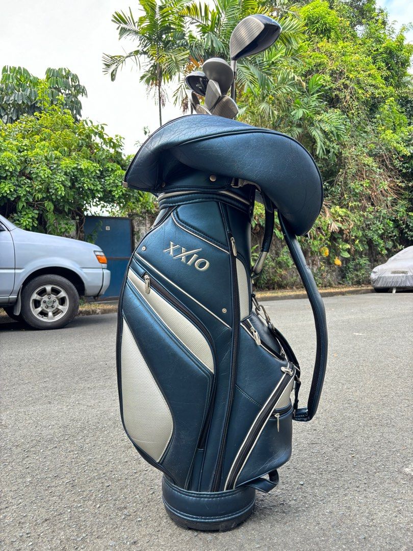 Mizuno Golf Set with XXIO Bag (Category: Golf) located in Manila. Submitted by eclipse58 (Listing ID 1294056859, Image 1). Description: COMPLETE Mizuno Masters Golf Set ✅️ 3-9 Irons, Sand Wedge , Fairway Wedge & Pitching Wedge ✅️ Tourstage X-Drive Driver, 6 & 7 Woods ✅️ Arrowtube Putter & XXIO Golf Bag ✅️ Original Mizuno Graphite Shaft & Grips ✅️ Very good condition & NO ISSUES Selling Price: 9,500 Location: Quezon City.
