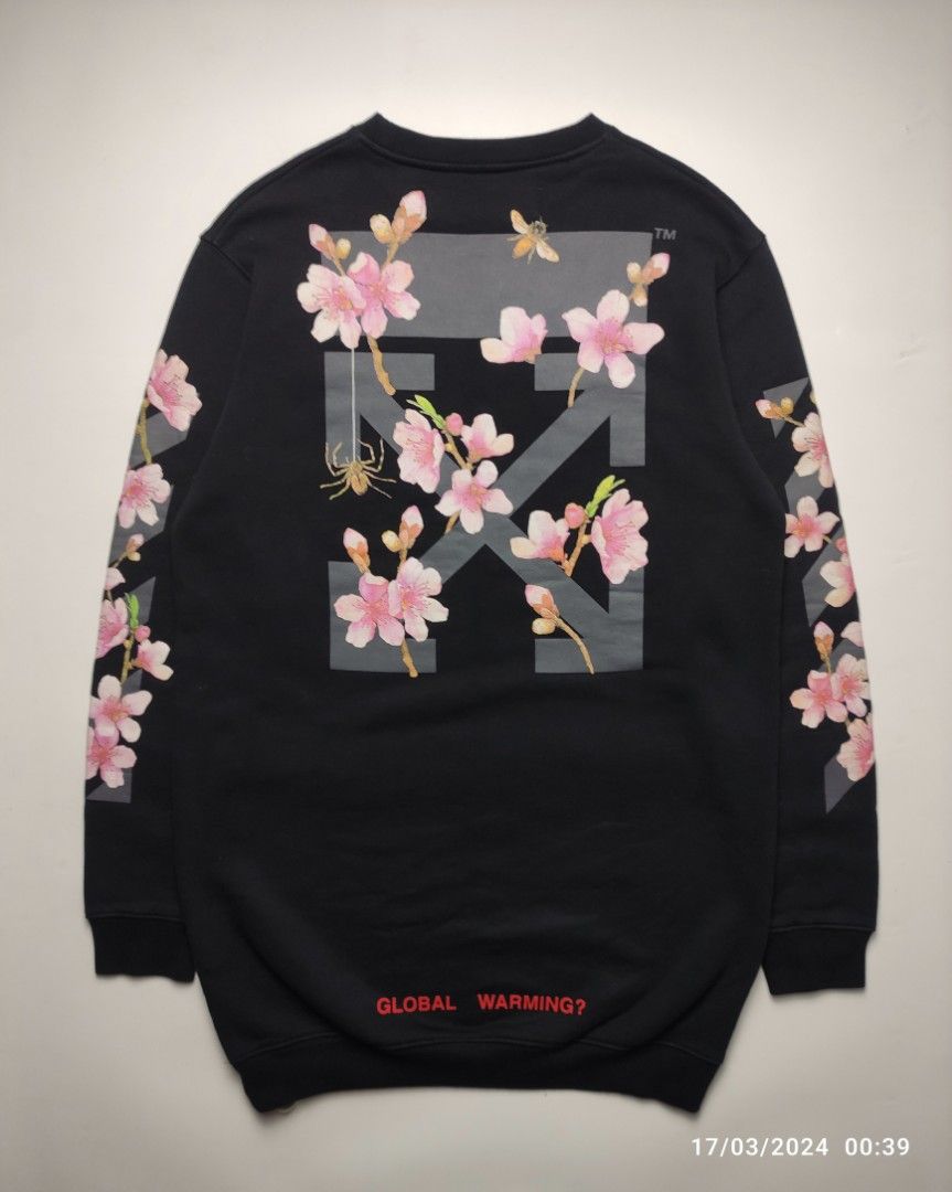 Off white cherry blossom crewneck hotsell