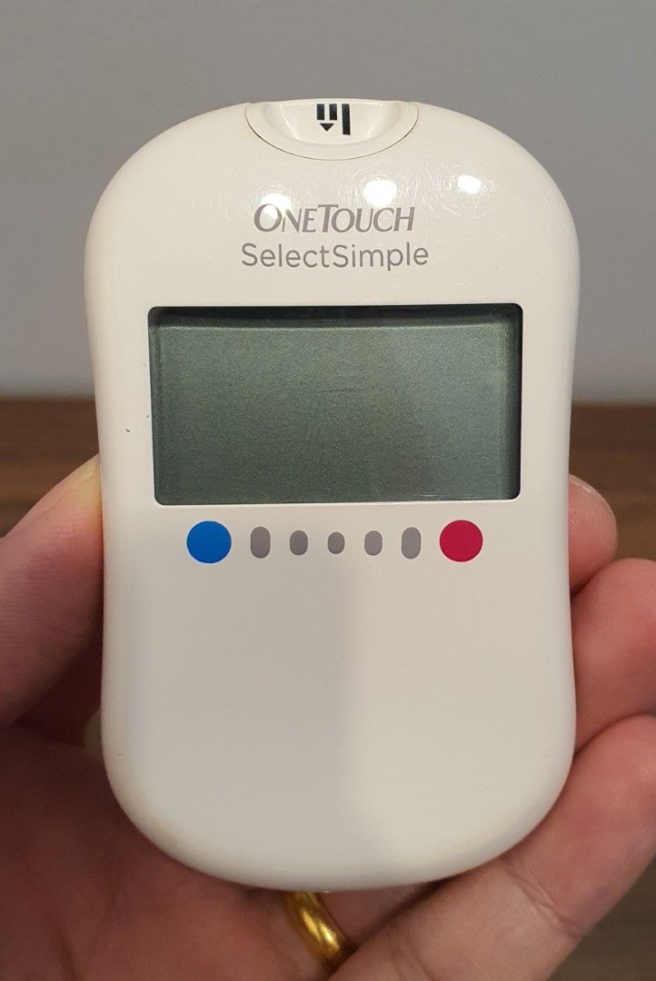 One Touch Select Simple Meter (with lancets), Health & Nutrition ...
