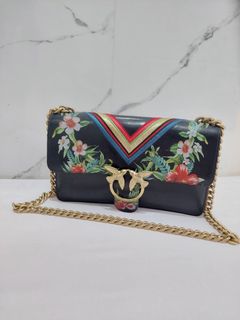 (Kategori: ) berada di . Dikirim oleh preloved_ratih23 (ID iklan 1293950408, Gambar 1). Deskripsi: .